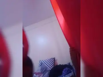 Bongacams Watch Live Sex Cams of DarkDesireJ