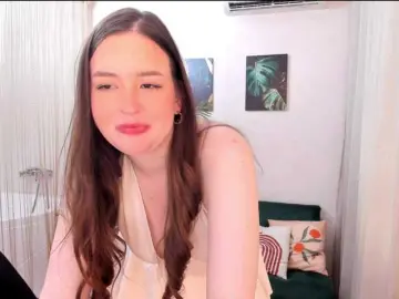 Bongacams Live Sex Cam of HoneyGlow