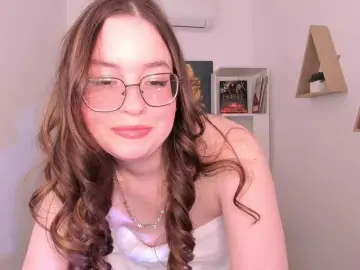 Bongacams Free Porn Cam of HoneyGlow