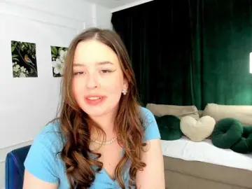 Bongacams Best Webcam of HoneyGlow