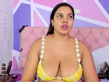 Bongacams Free Porn Cam of AngieCandy