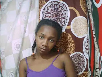 Bongacams Live Sex Cam of Little-sexy