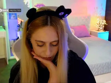 Bongacams Free Porn Cam of -Light-Fury-