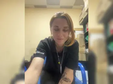 Bongacams Free Live Porn of PeppyMiaa