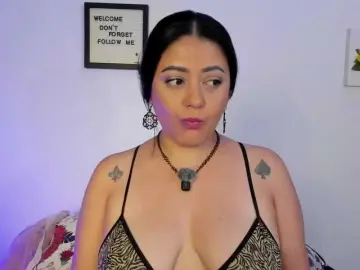 Bongacams Sex Cam of Lauratoro