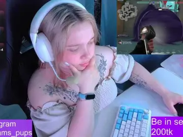 Bongacams Live Sex Cam of AlinaAdams