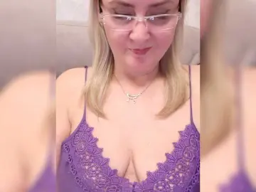 Bongacams Nude Webcam of SexiestJess45