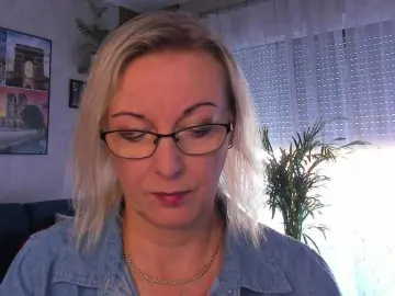 Bongacams Best live sex cam show of SoftVANESSA