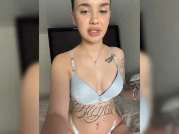 Bongacams Live Porn of EvaDesire