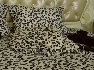 Bongacams Watch Live Sex Cams of CarmellaAngel