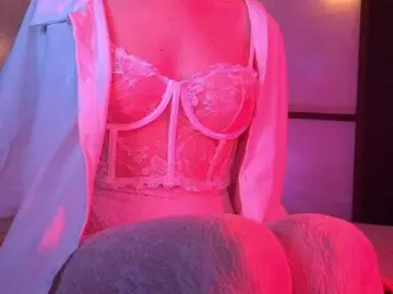 Bongacams Best live sex cam show of kivi-