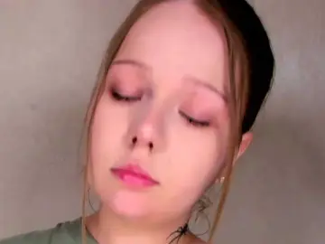 Bongacams Free Porn Cam of MelMooon