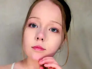 Bongacams Watch Live Sex Cams of MelMooon