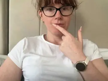 Bongacams Best live sex cam show of REDHEADROSIE