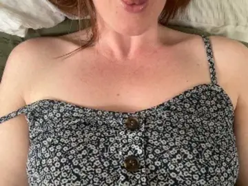 Bongacams Adult Video Chat of REDHEADROSIE