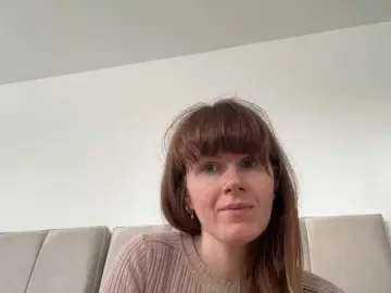 Bongacams Sex Cam of REDHEADROSIE