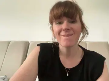 Bongacams Private Sex Chat of REDHEADROSIE