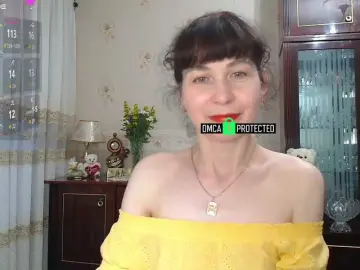 Bongacams Watch Live Sex Cams of caroliiine