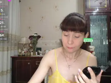 Bongacams Live Sex Cam of caroliiine