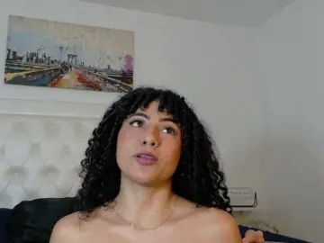 Bongacams Sex Cam of rouse-sexy-hotxx77