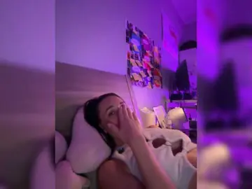 Bongacams Adult Webcam of QWEENII