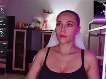 Bongacams Free Live Porn of QWEENII