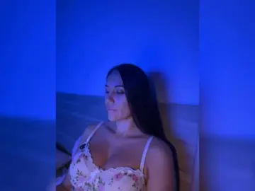 Bongacams Live Porn of QWEENII