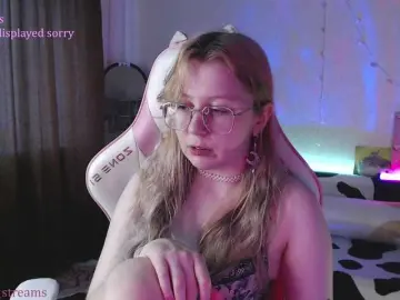 Bongacams Free Porn Cam of henby-streams