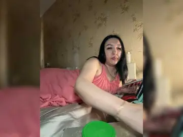 Bongacams Adult Webcam of Hotmadamxl