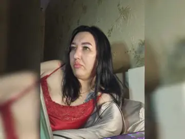 Bongacams Watch Live Sex Cams of Hotmadamxl