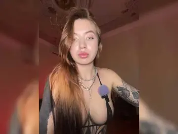 Bongacams Free Porn Cam of Lina69Goddesssss