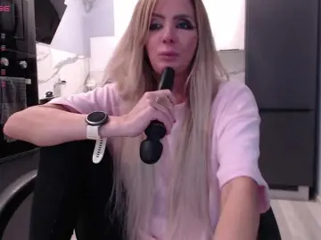 Bongacams Free Live Porn of blondalina