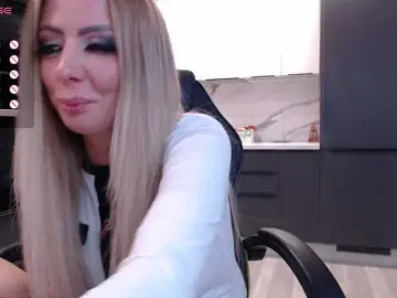 Bongacams Private Sex Chat of blondalina