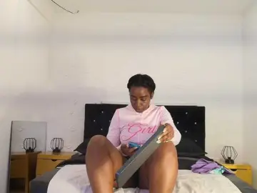 Bongacams Nude Webcam of kassandraBrown