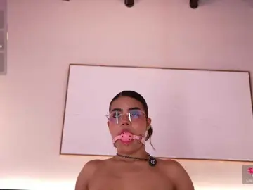 Bongacams Live Sex Cam of IvyEllis
