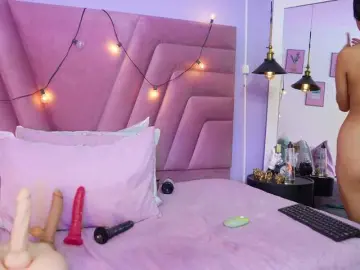 Bongacams Sex Chat of cutepetitee