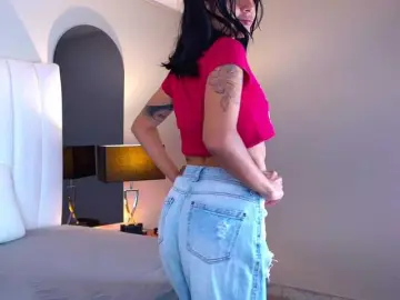 Bongacams Sex Cam of NicolleSweett04