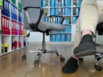 Bongacams Best live sex cam show of legsoffice