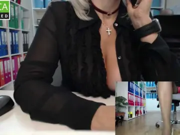 Bongacams Free Porn Cam of legsoffice