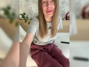 Bongacams Free Porn Cam of Incredible123