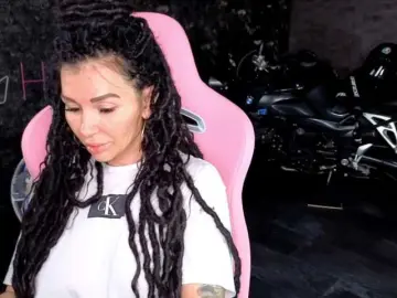 Bongacams Live Sex Cam of -BABAYAGA-