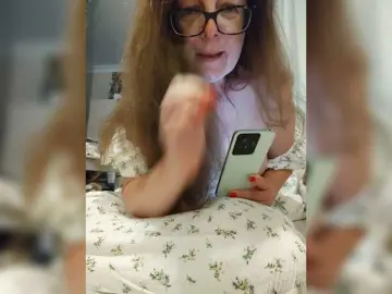Bongacams Watch Live Sex Cams of HelenBerg