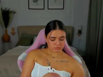 Bongacams Free Live Porn of EvaRaider