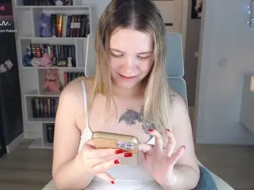 Bongacams Free Porn Cam of EmmaBryan