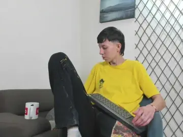 Bongacams Live Porn of LiamBrown09