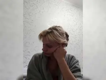 Bongacams Free Porn Cam of JulieSilver
