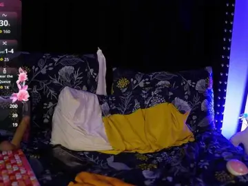 Bongacams Watch Live Sex Cams of HoneyHips