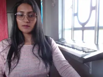 Bongacams Sex Cam of Leah-666