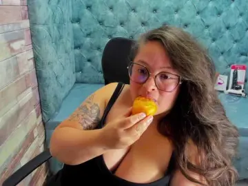 Bongacams Adult Video Chat of SaraThonson