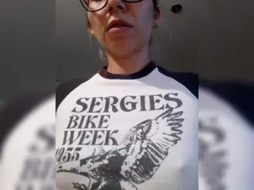 Bongacams Live Porn of LittleSammy